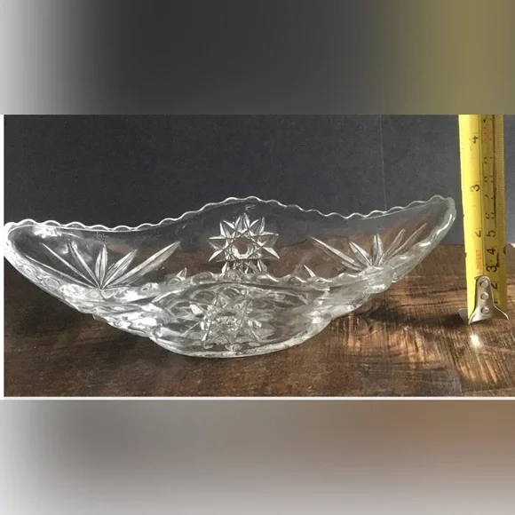 Vintage Etched Glass Decorative Bowl Candy Dish Pickle boat - Picture 7 of 9